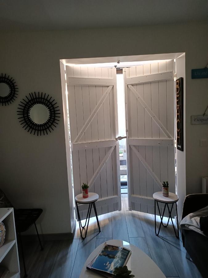 Joli studio res au calme en rez de jardin à Bandol. Esterno foto